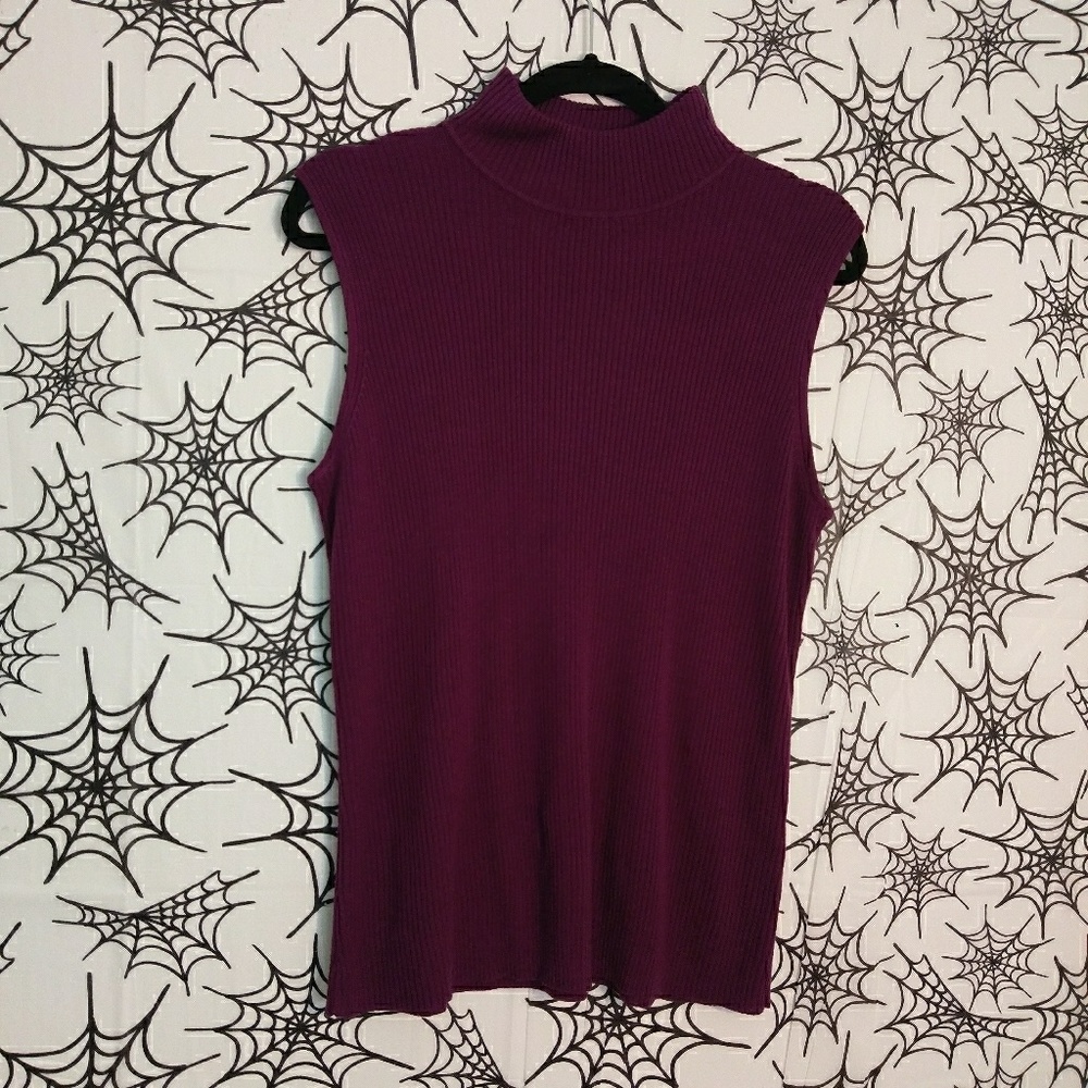 🎃 Dana Buchman Sleevless Turtleneck Ribbed Top